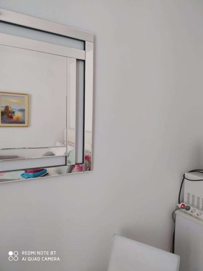Nina Apartament *